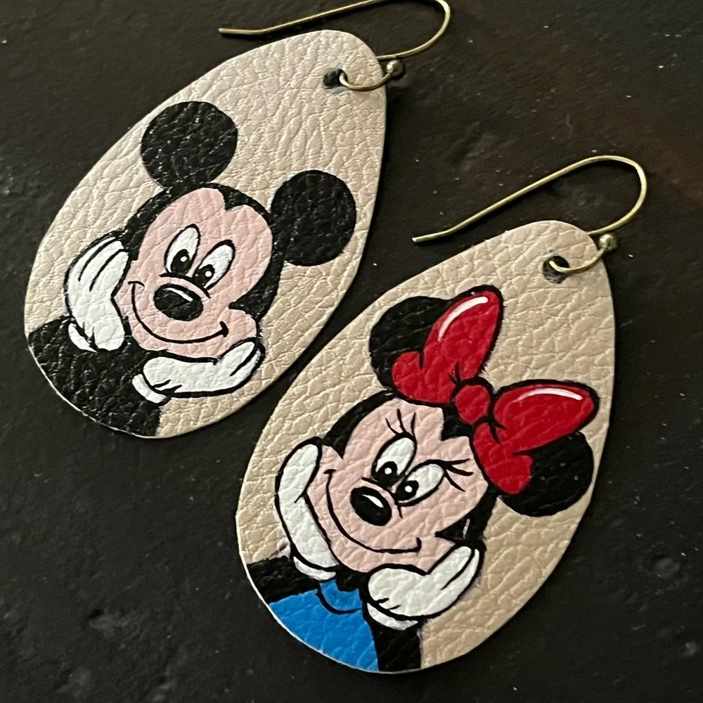 HAND PAINTED Unique Cartoon earrings!! - Picture 4 of 6